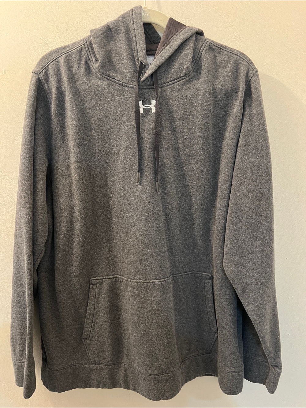 Under Armour Men’s Dark Gray Hooded Pullover Sweatshirt